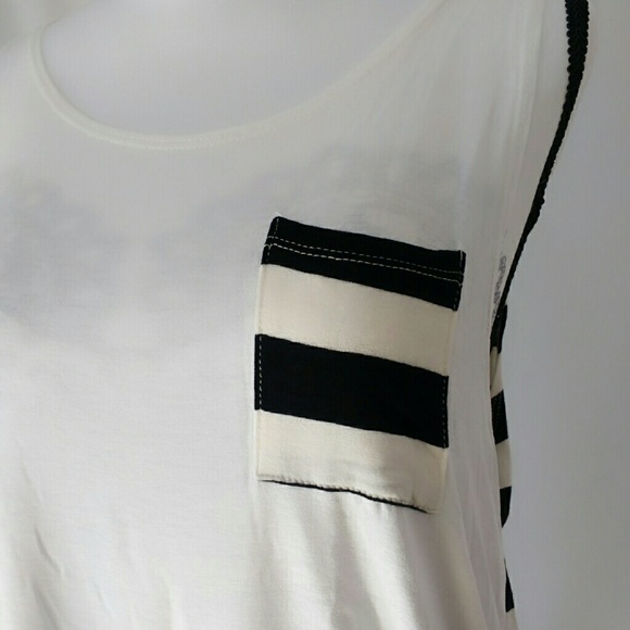 *NWOT* Stripe Contrasted Racer Back Tank with Hood - Picture 3 of 8